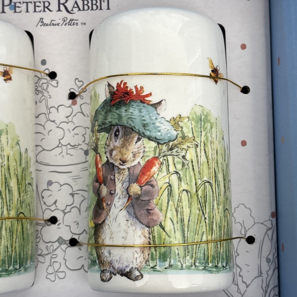 Peter Rabbit Ceramic Salt & Pepper Shaker Set Beatrix Potter Easter NEW - Picture 5 of 6